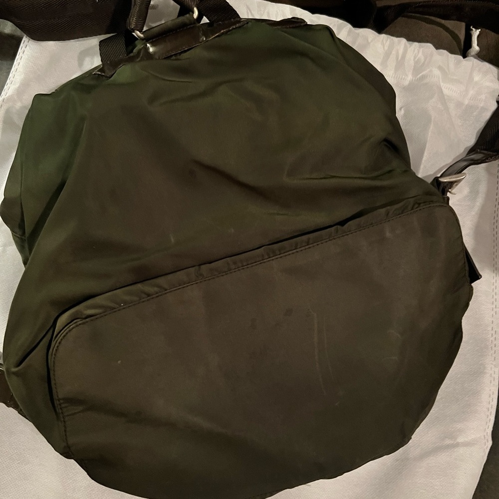 Prada back unisex moderate discoloration at base and exterior - Picture 2 of 3